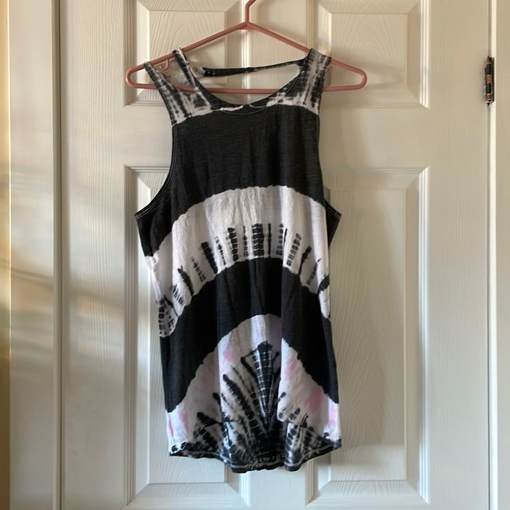 Chaser vintage distressed shredded tie dye muscle tee tank top